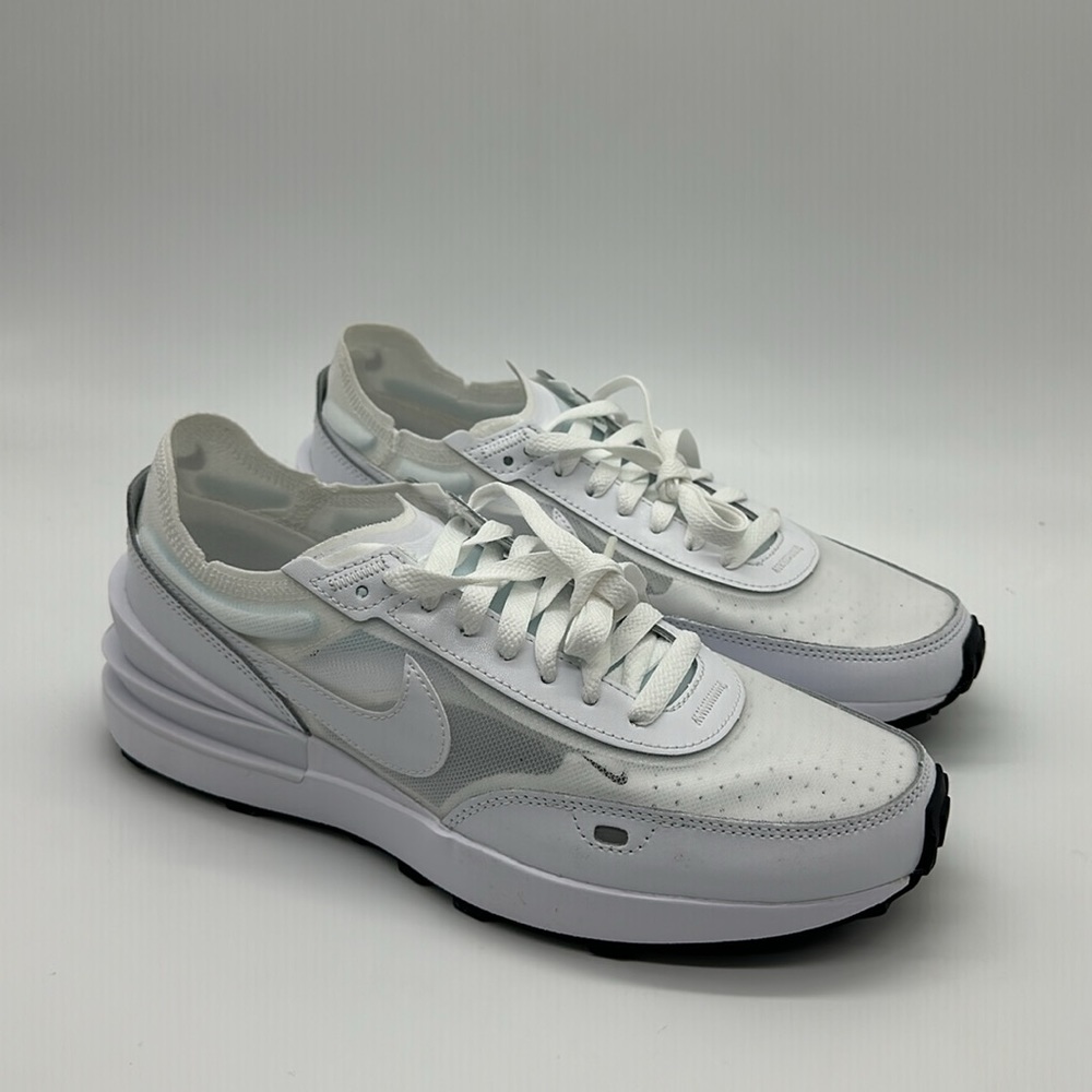 New Nike Waffle One Women’s White Athletic Running Shoes DC2533-103 NWOB - Picture 2 of 5